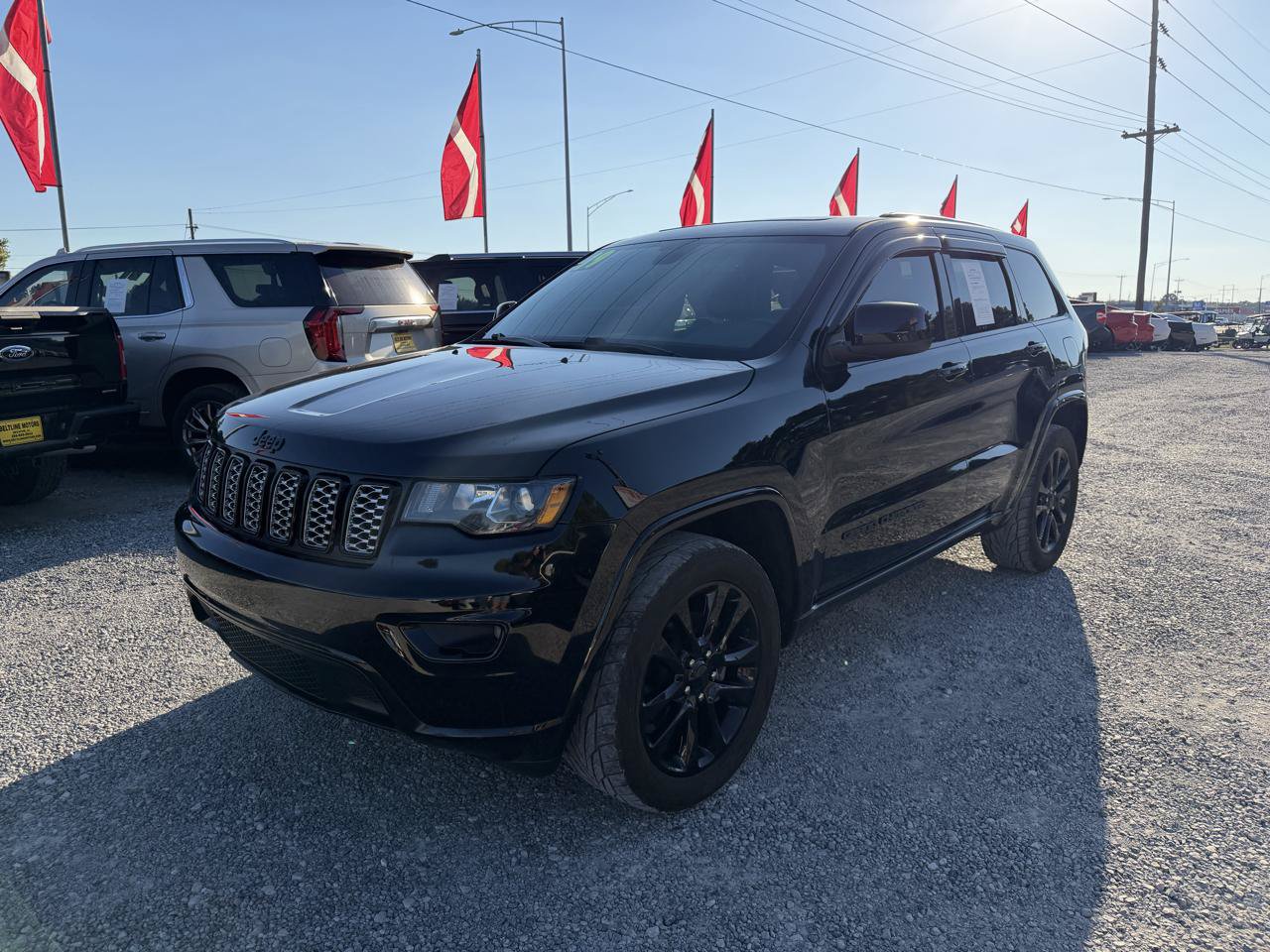 Used 2019 Jeep Grand Cherokee Altitude RWD image 17