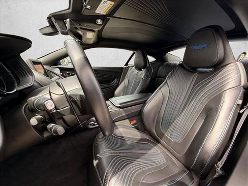 Used 2017 Aston Martin DB11 V12 RWD image 9
