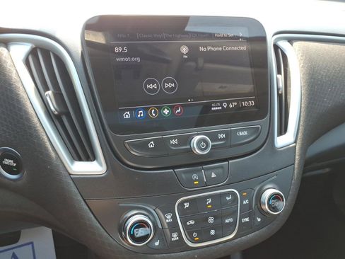 Used 2023 Chevrolet Malibu LT image 20