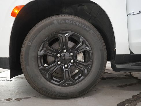 Used 2024 GMC Yukon XL SLE w/ Max Trailering Package AWD/4WD image 31