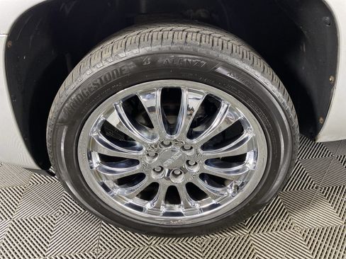 Used 2013 GMC Yukon XL Denali AWD/4WD image 11