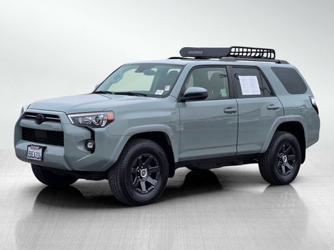 Used 2022 Toyota 4Runner Trail Special Edition AWD/4WD image 8