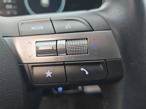 Used 2025 Hyundai Kona SEL AWD/4WD image 16