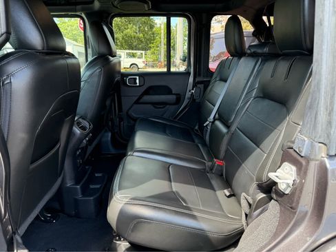 Used 2022 Jeep Wrangler Unlimited Sahara w/ Cold Weather Group image 26