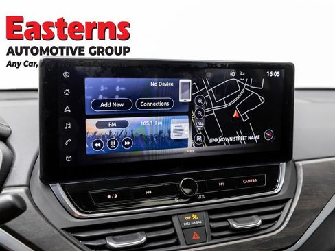Used 2023 Nissan Altima 2.5 SL FWD image 19