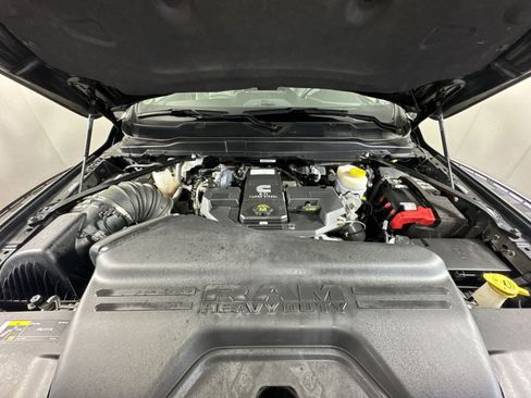 Used 2024 RAM 2500 Laramie image 28