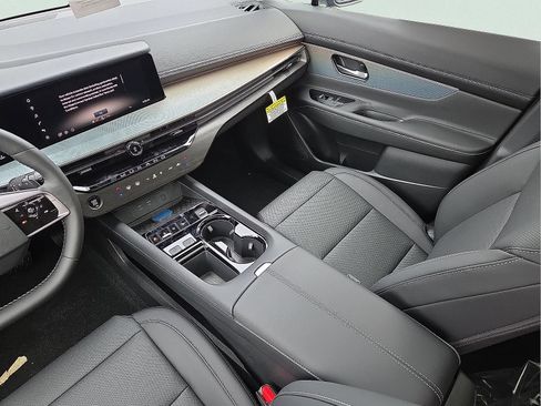 New 2026 Nissan Murano SL image 12