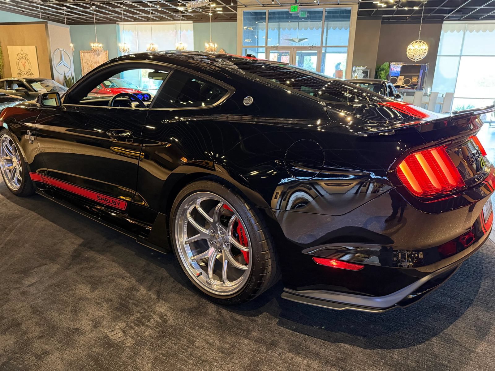 Used 2017 Ford Mustang GT Premium RWD image 4