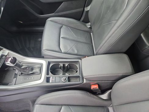Used 2022 Audi Q3 2.0T Premium Plus AWD/4WD image 31