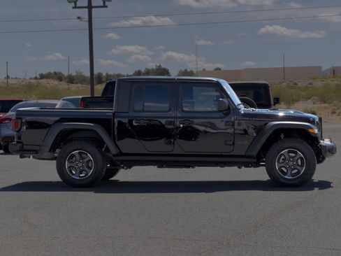 Used 2022 Jeep Gladiator Rubicon image 6