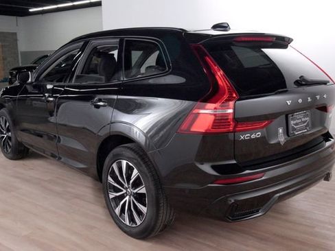 Certified 2025 Volvo XC60 B5 Plus AWD/4WD image 6