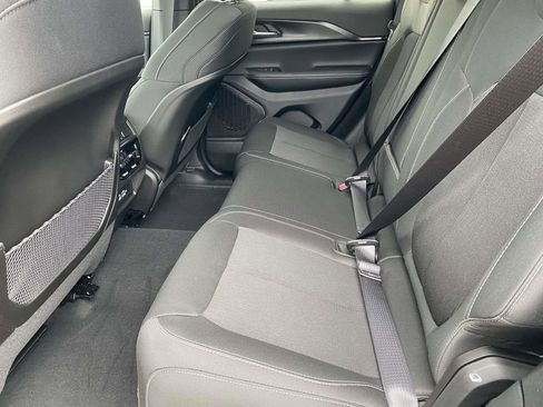 New 2025 Jeep Grand Cherokee Laredo w/ MOPAR Finishing Package image 9