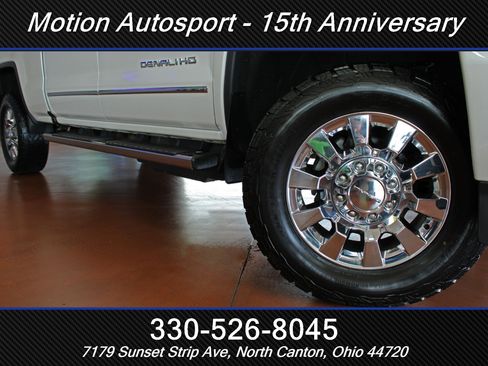 Used 2019 GMC Sierra 2500 Denali w/ Duramax Plus Package AWD/4WD image 48