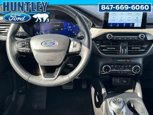 Used 2022 Ford Escape Titanium w/ Titanium Premium Package image 14