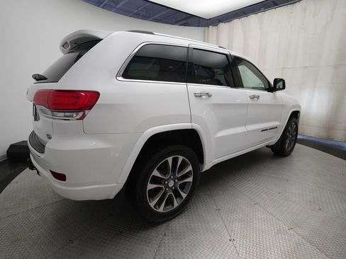 Used 2018 Jeep Grand Cherokee Overland AWD/4WD image 36