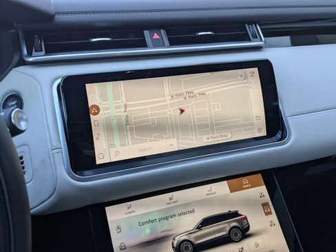 Used 2023 Land Rover Range Rover Velar HST image 17