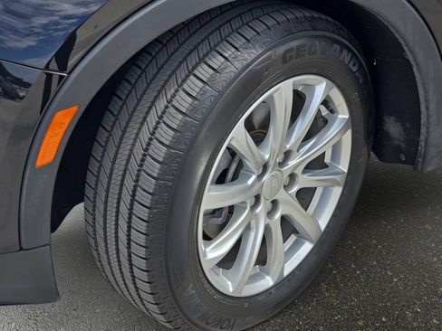 Used 2020 Cadillac XT4 Luxury w/ Cold Weather Package FWD image 34