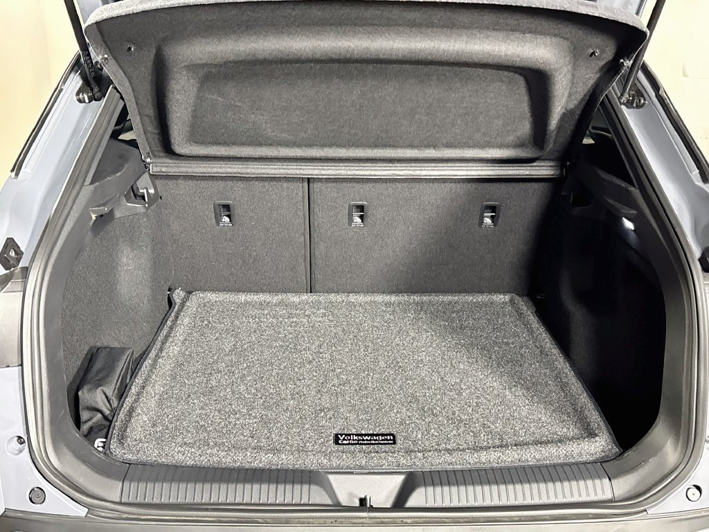 Certified 2026 Volkswagen ID.4 Pro AWD/4WD image 22