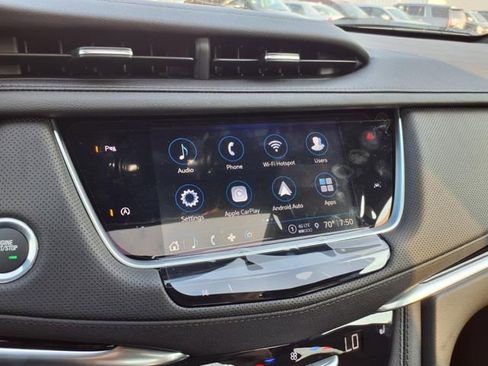 New 2025 Cadillac XT6 Luxury image 31