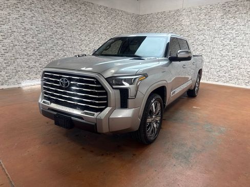 Used 2022 Toyota Tundra Capstone AWD/4WD image 3