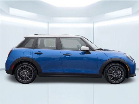 New 2026 MINI Cooper 4-Door Hardtop FWD image 6