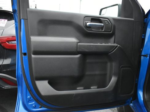 Used 2022 Chevrolet Silverado 1500 Custom image 11