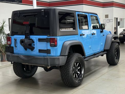 Used 2018 Jeep Wrangler Unlimited Sport S AWD/4WD image 3