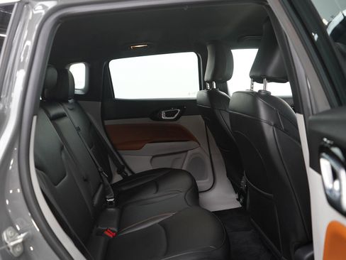 Used 2024 Jeep Compass Limited AWD/4WD image 12