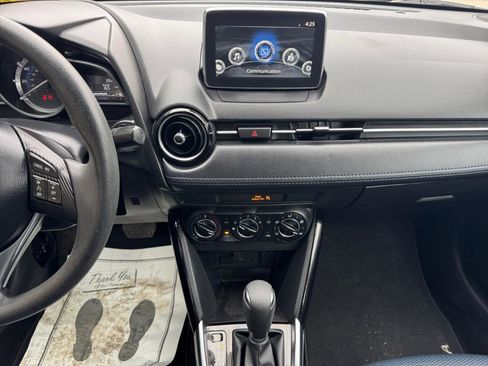 Used 2018 Toyota Yaris iA image 11