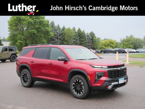 Used 2026 Chevrolet Traverse Z71 w/ Driver Confidence Package AWD/4WD image 1