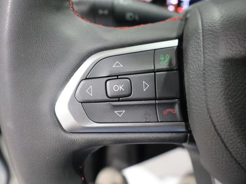 Used 2023 Jeep Compass Trailhawk w/ Trailhawk Convenience Group AWD/4WD image 34
