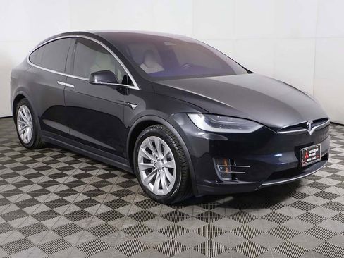 Used 2017 Tesla Model X 100D image 2