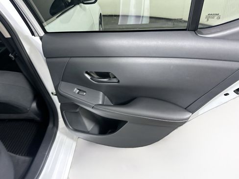 Used 2025 Nissan Sentra S FWD image 28