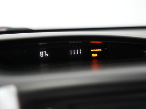 Used 2011 Subaru Forester 2.5X Premium w/ All-Weather Pkg image 20