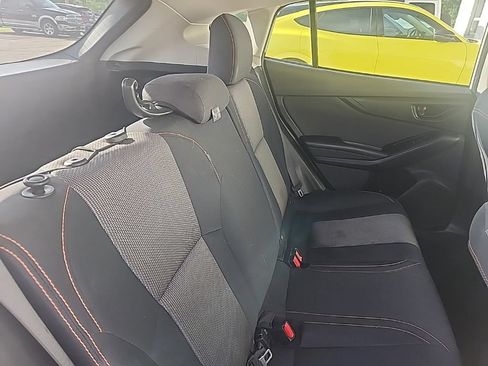 Used 2021 Subaru Crosstrek 2.0i Premium w/ Moonroof Package AWD/4WD image 5