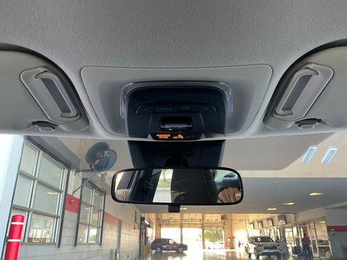 Used 2025 Toyota Corolla LE image 15