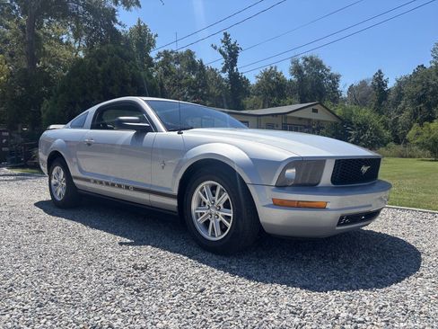 Used 2008 Ford Mustang Coupe image 4
