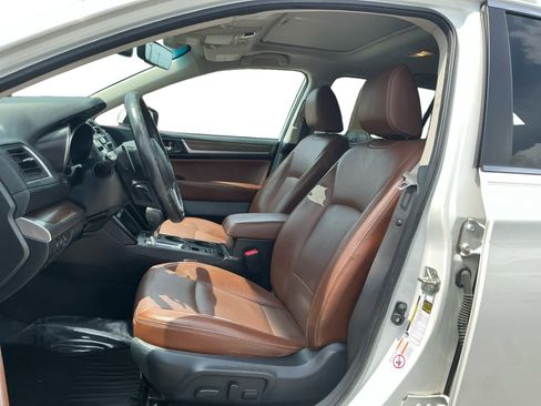 Used 2017 Subaru Outback 3.6R Touring w/ Popular Package #5A AWD/4WD image 9