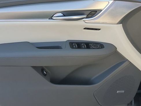 Certified 2024 Cadillac XT5 Premium Luxury AWD/4WD image 23