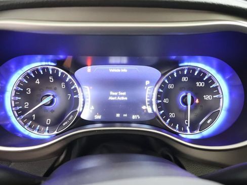 New 2027 Chrysler Pacifica Limited FWD image 25