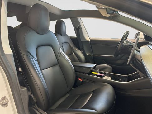 Used 2018 Tesla Model 3 AWD/4WD image 17