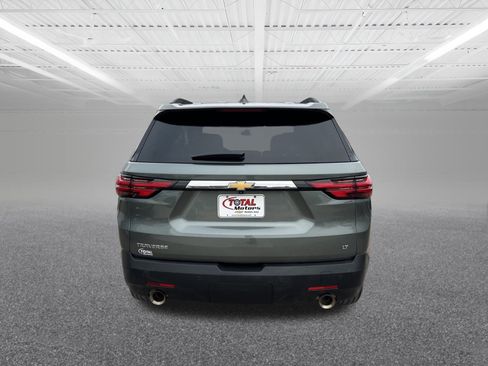 Used 2023 Chevrolet Traverse LT image 7