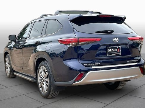 Used 2021 Toyota Highlander Platinum AWD/4WD image 12