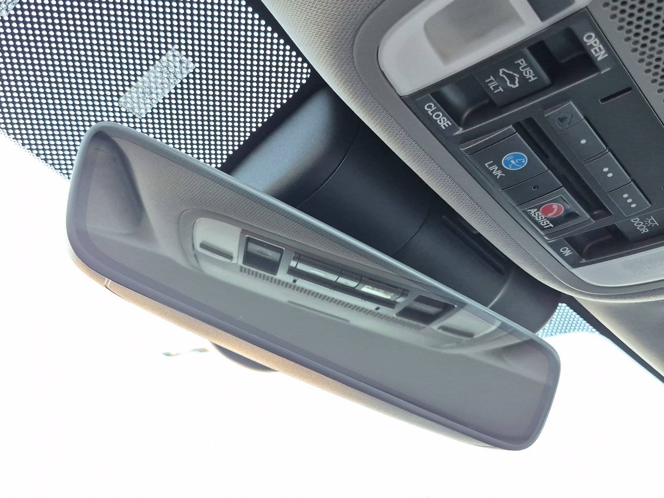 Used 2015 Acura TLX w/ Technology Package FWD image 21