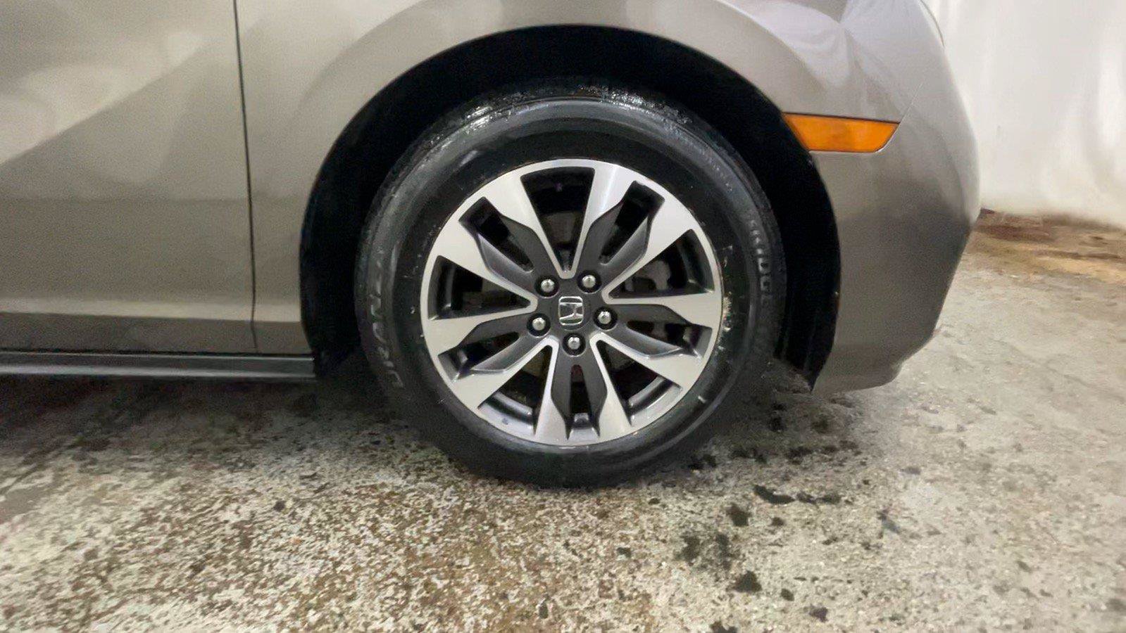 Used 2022 Honda Odyssey EX-L image 18