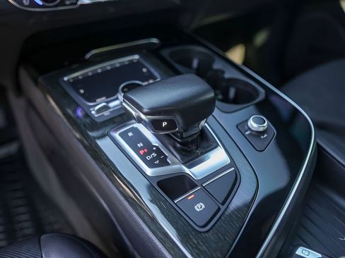 Used 2018 Audi Q7 3.0T Prestige w/ Prestige Package image 20