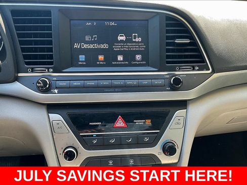 Used 2017 Hyundai Elantra SE FWD image 18