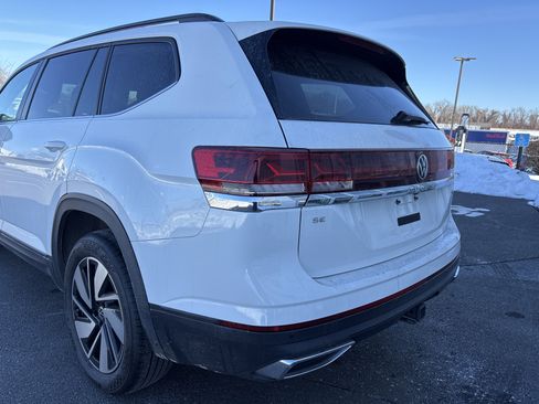 Certified 2025 Volkswagen Atlas SE image 15