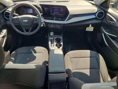 New 2026 Chevrolet Trax LS FWD image 13