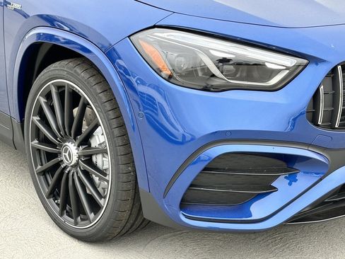 Used 2024 Mercedes-Benz GLA 35 AMG 4MATIC image 4